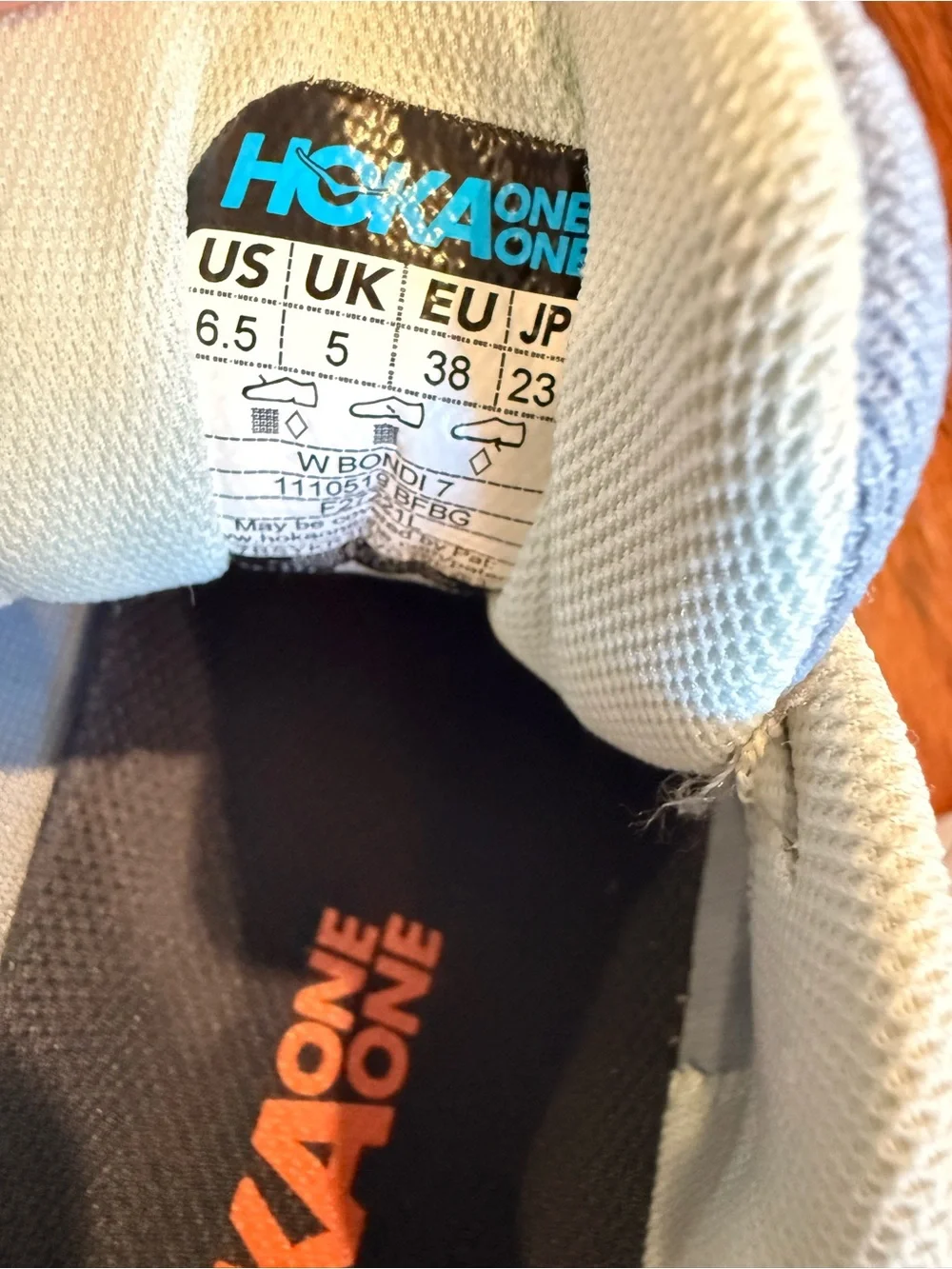 Hoka One One Bondi 7 Blue and Coral Running Shoes - Picture 13 of 13
